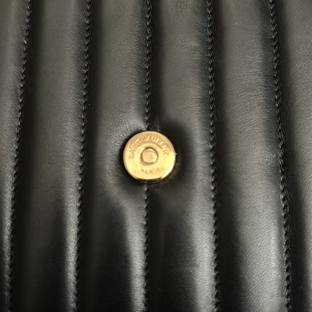 AUTHENTIC YSL VICKY LEATHER CROSSBODY BAG - Picture 15 of 16